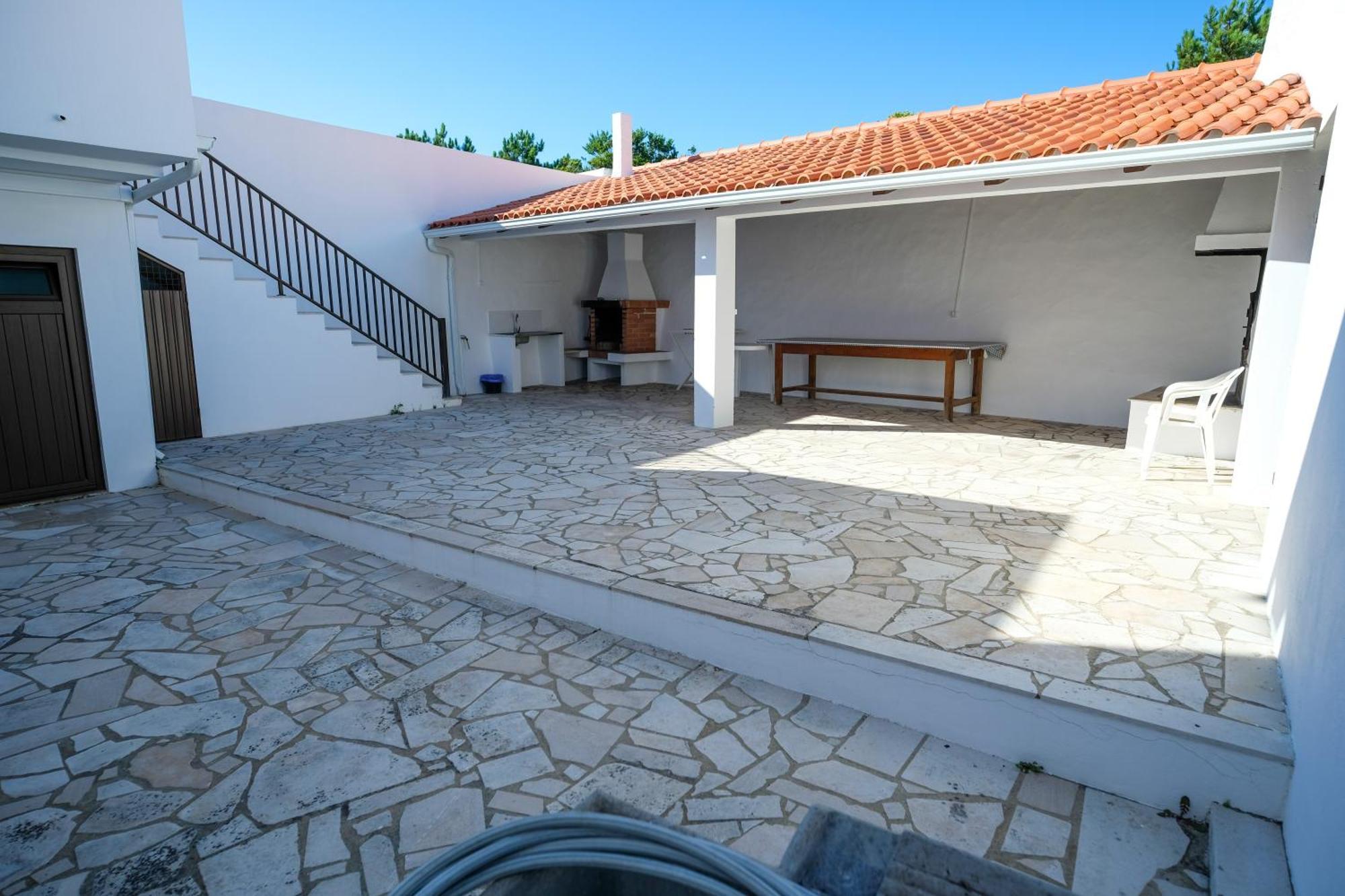 Seaing House Villa Falca Exterior photo